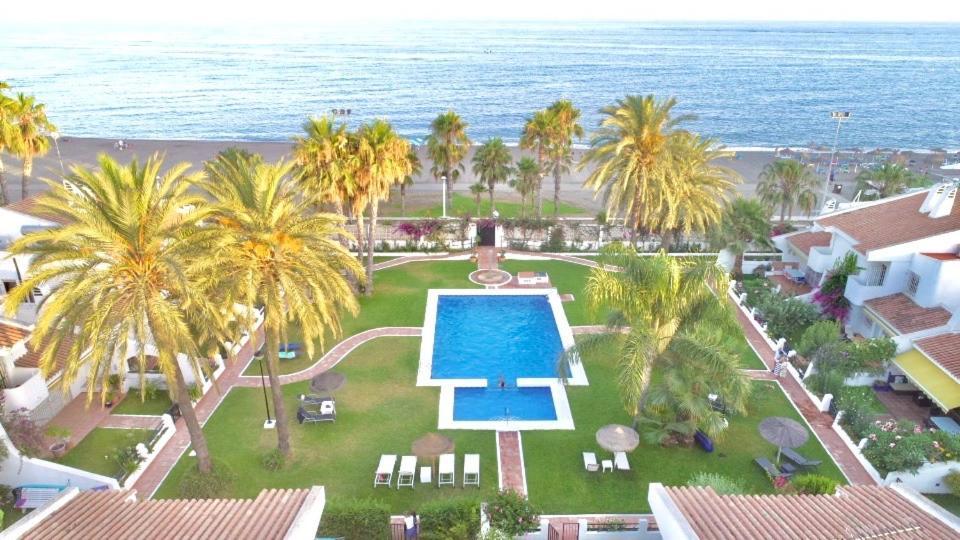 Beachfront Oasis In Costa Del Sol. กาเลตา เด เวเลซ ภายนอก รูปภาพ