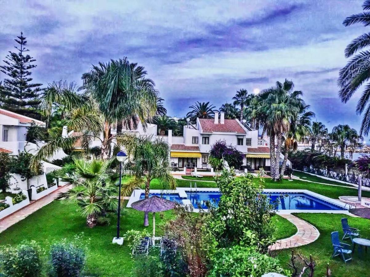 Beachfront Oasis In Costa Del Sol. กาเลตา เด เวเลซ ภายนอก รูปภาพ